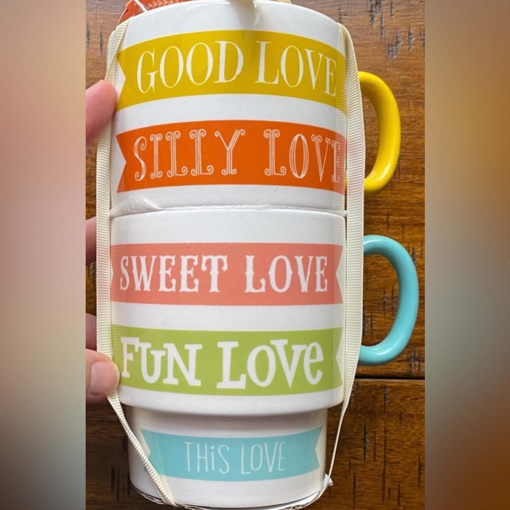 •NWT•{Set of 2} Hallmark Stacking Mugs